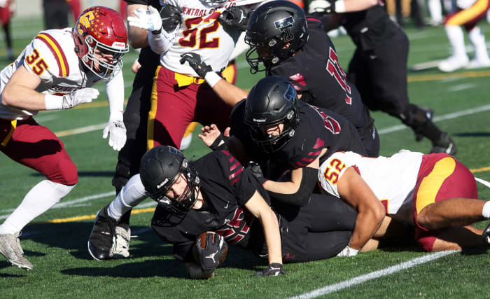 Central Catholic linemen Dan Brood 2